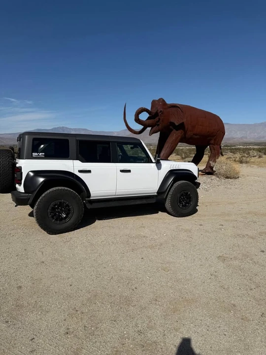 2021 Ford Bronco 6th Gen - Image 2 of 2