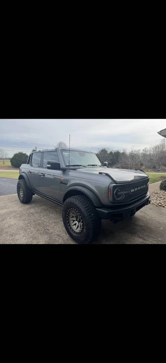 2022 Ford Bronco 6th Gen - Image 4 of 12