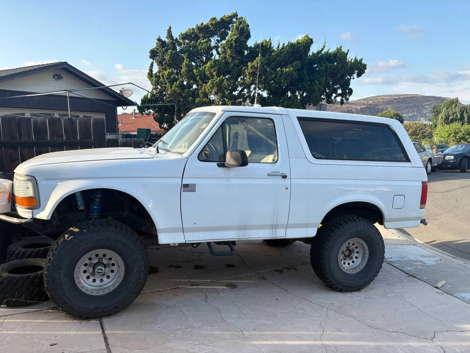 1991 Ford Bronco 4th Gen - Image 9 of 10