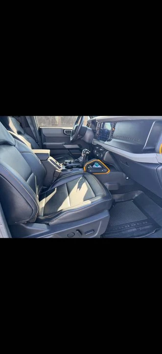 2022 Ford Bronco 6th Gen - Image 11 of 12