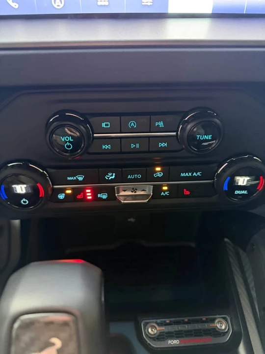 2024 Ford Bronco Raptor 6th Gen - Image 9 of 10