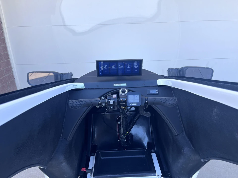 Vehicle image 29 of 31