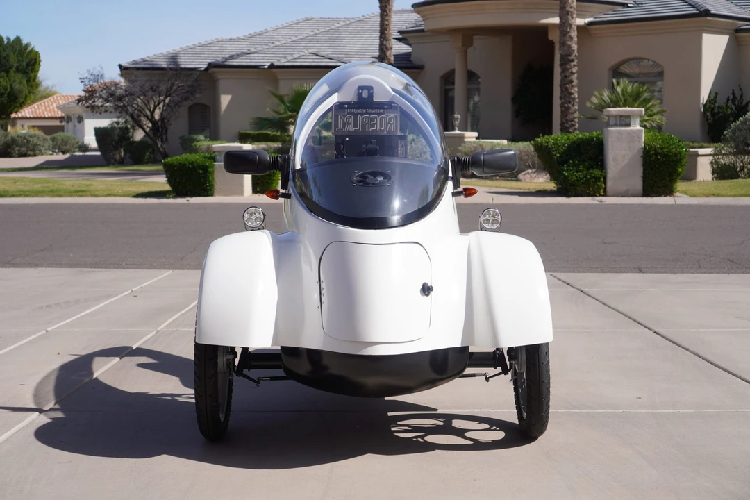 Vehicle image 2 of 31