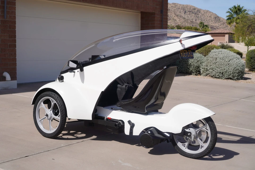 Vehicle image 6 of 31