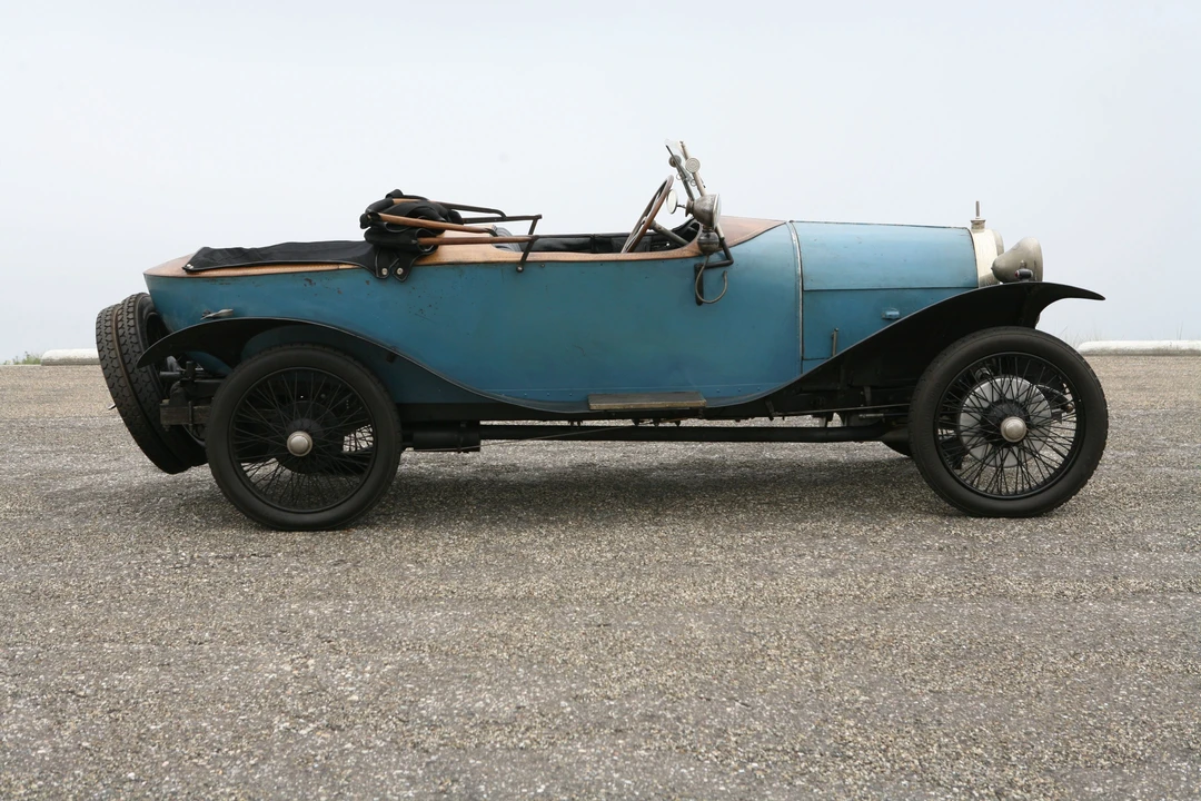 Bugatti - Image 10 of 27