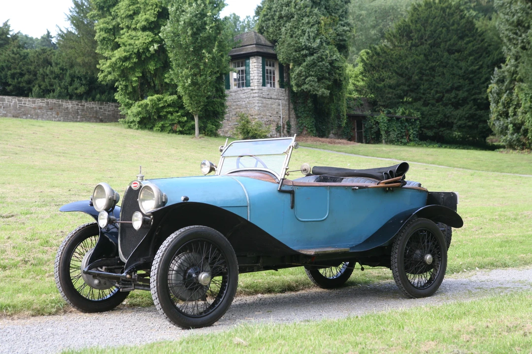 Bugatti - Image 12 of 27