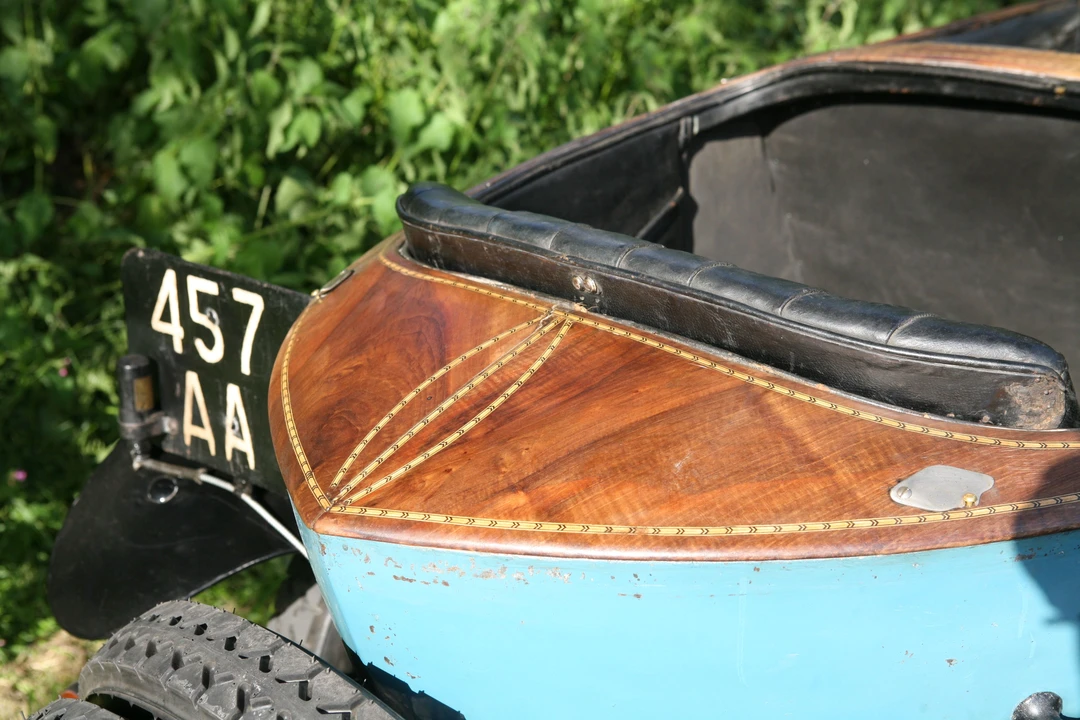 Bugatti - Image 25 of 27