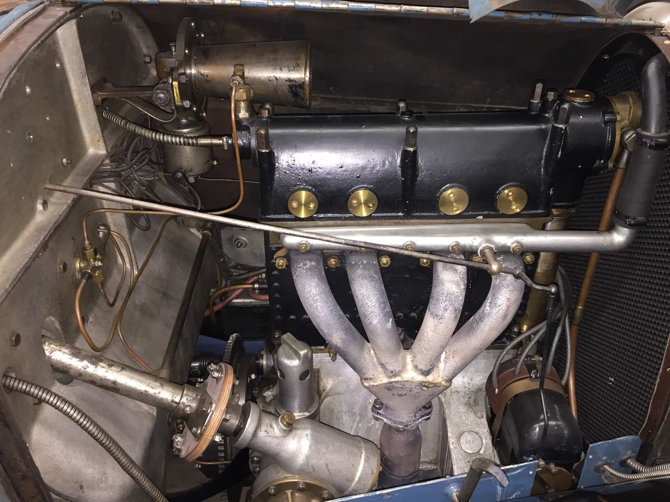 Bugatti - Image 6 of 27