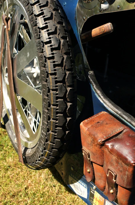 Bugatti - Image 16 of 16