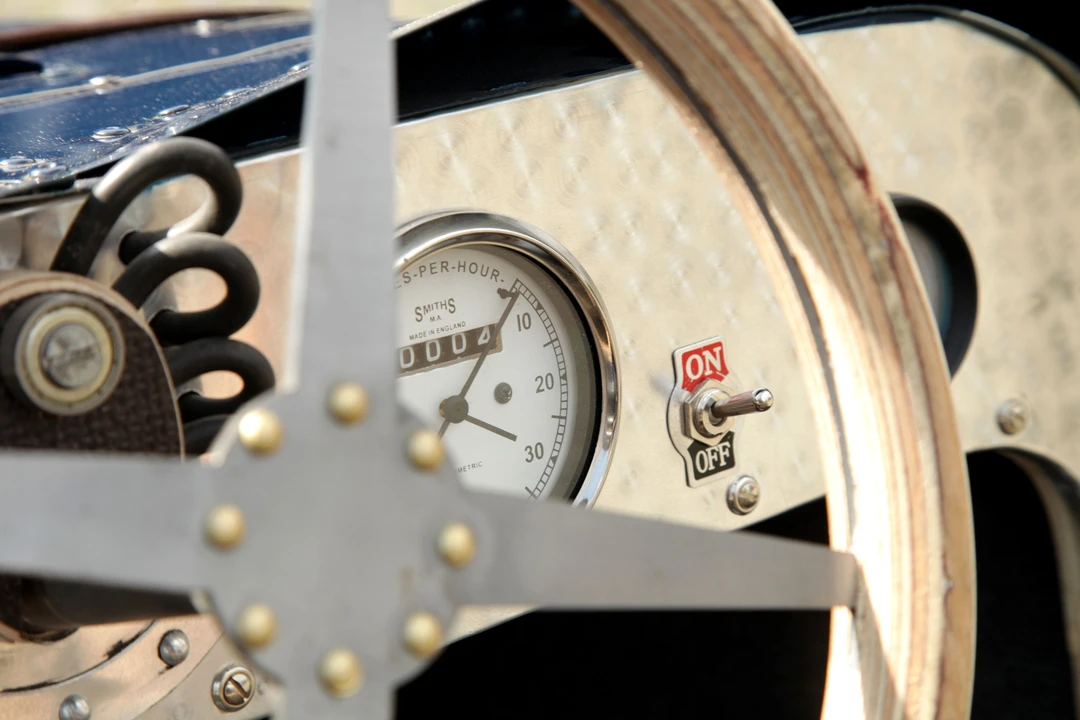 Bugatti - Image 5 of 16