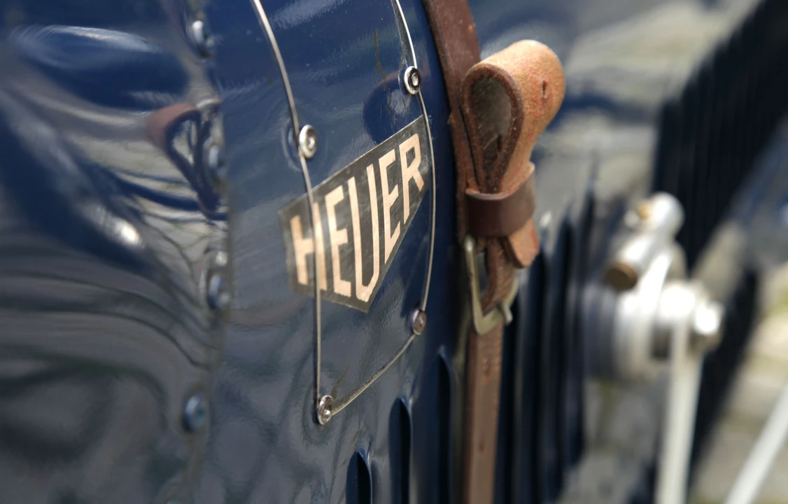 Bugatti - Image 7 of 16