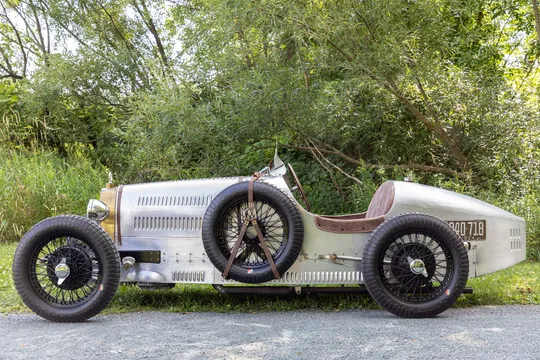 Bugatti - Image 4 of 31