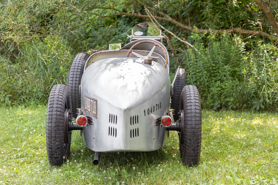 Bugatti - Image 7 of 31