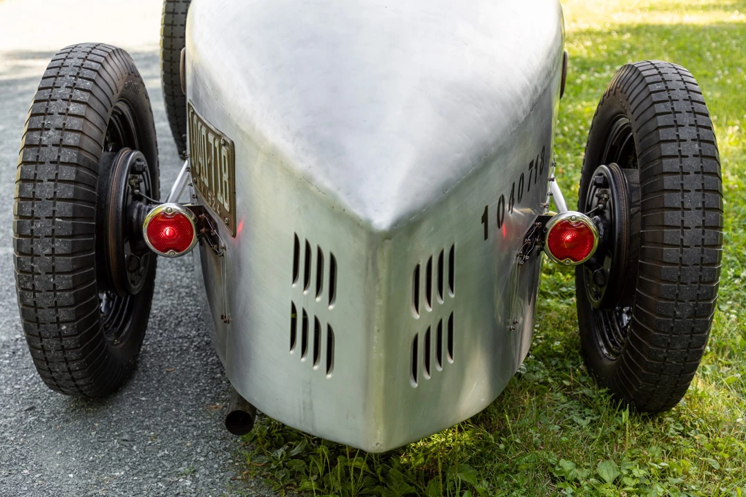 Bugatti - Image 13 of 31