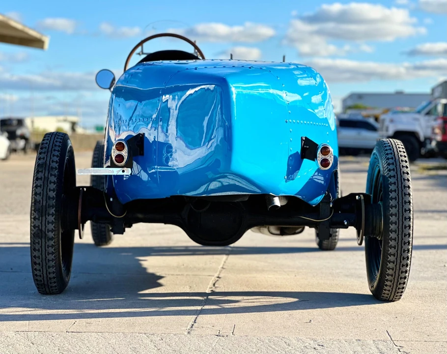 Bugatti - Image 13 of 31