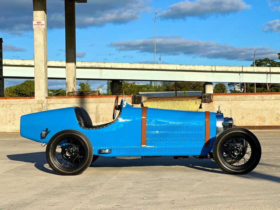 Bugatti - Image 20 of 31