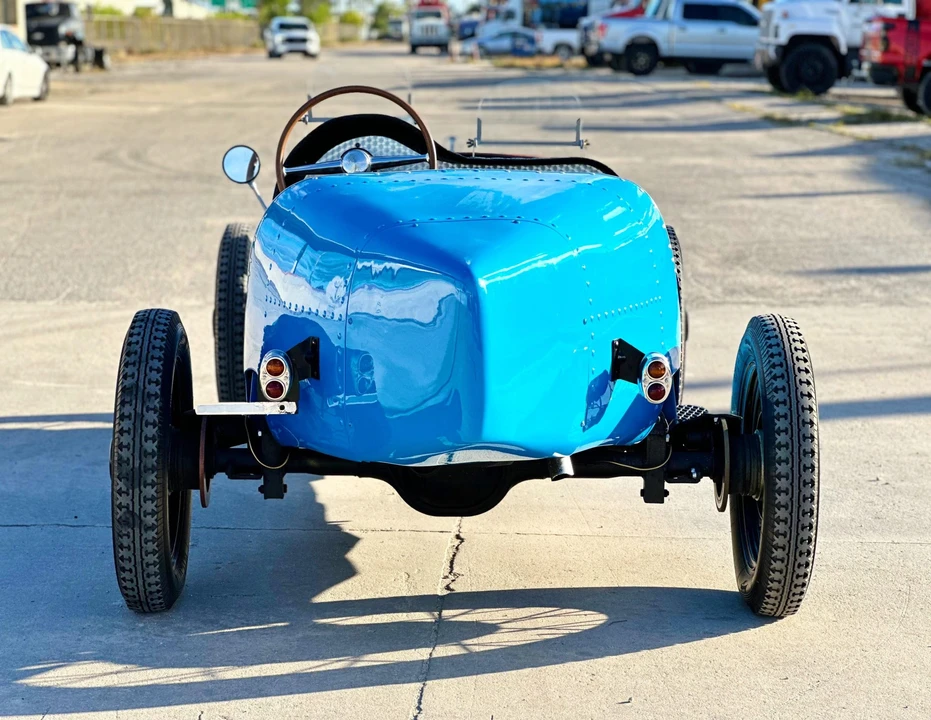 Bugatti - Image 11 of 31