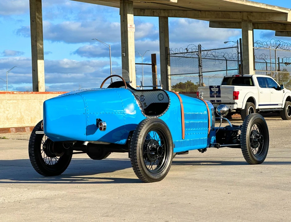 Bugatti - Image 18 of 31
