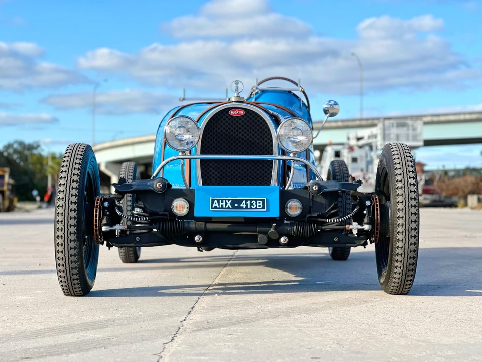 Bugatti - Image 27 of 31
