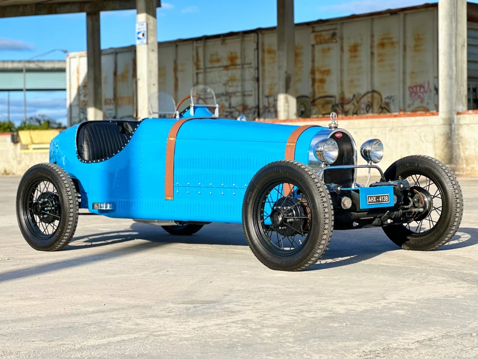 Bugatti - Image 22 of 31