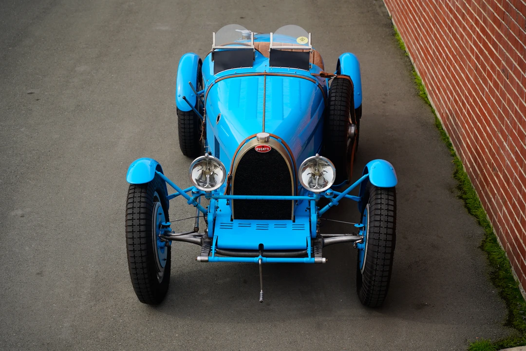 Bugatti - Image 17 of 31