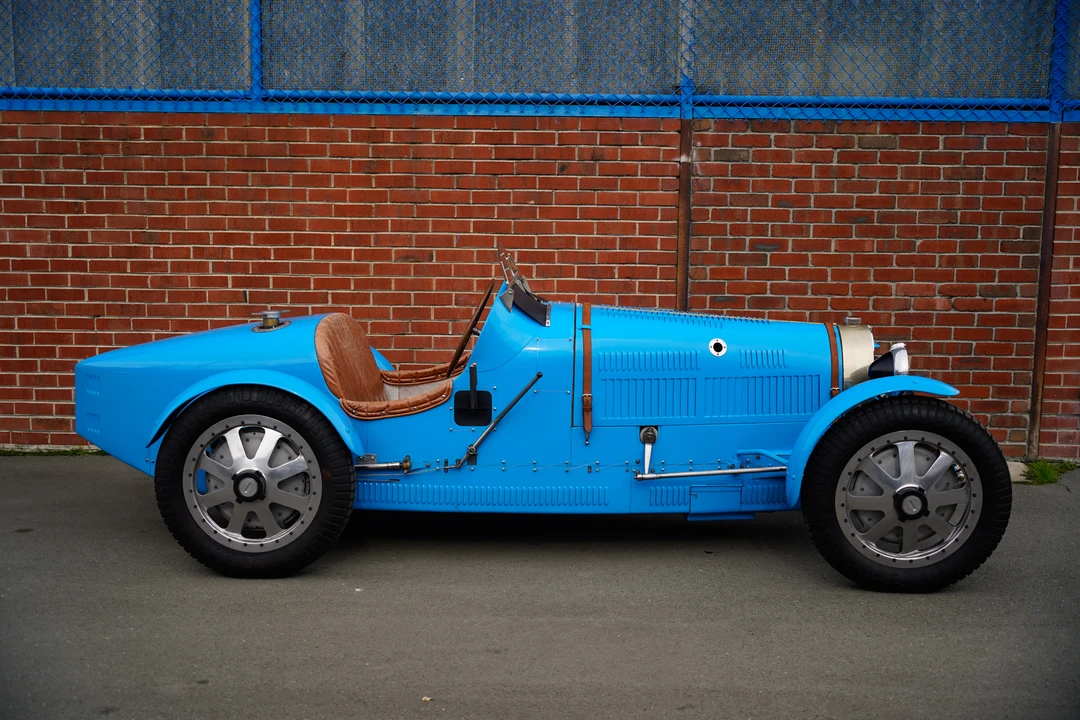 Bugatti - Image 19 of 31