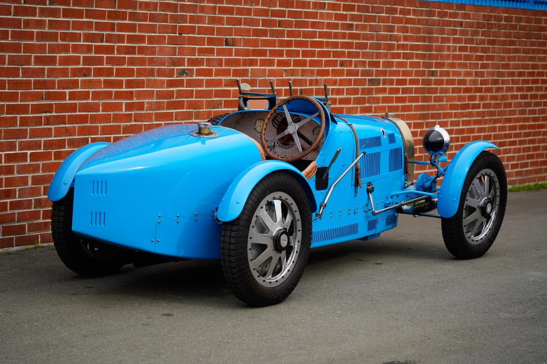 Bugatti - Image 20 of 31