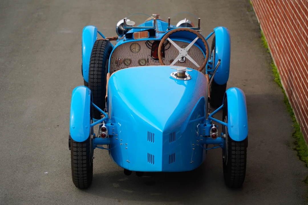 Bugatti - Image 23 of 31