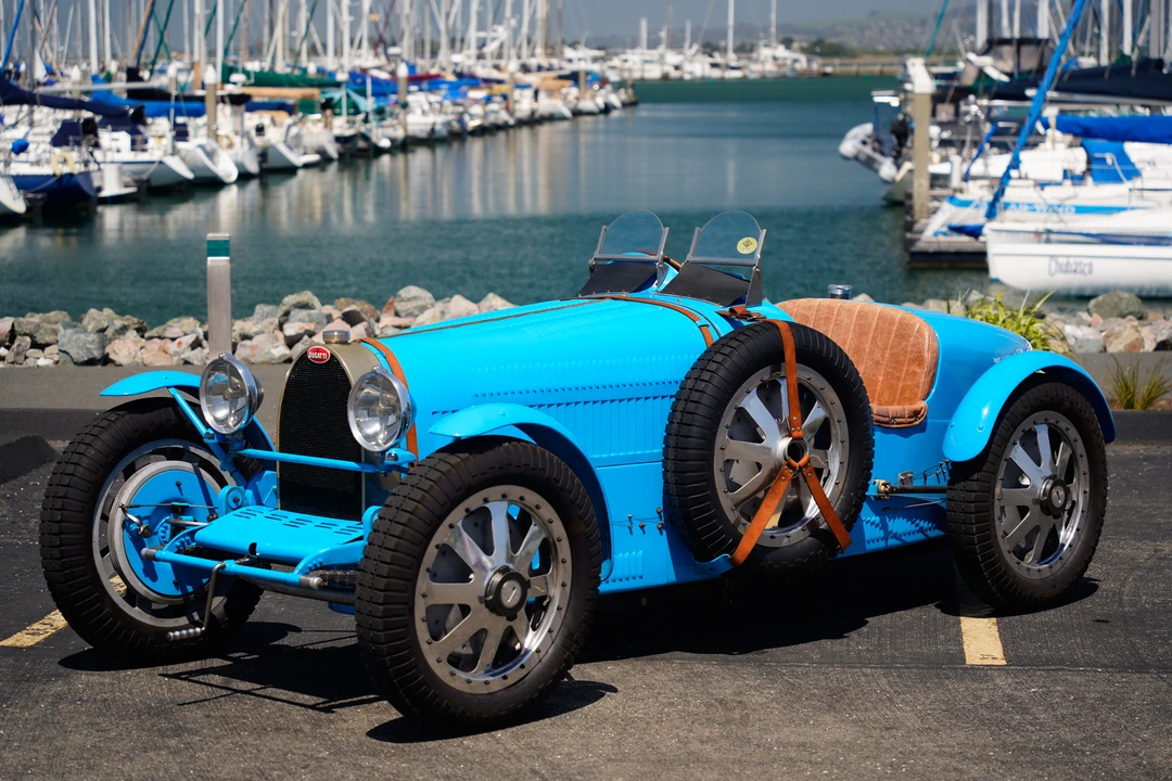 Bugatti - Image 1 of 31