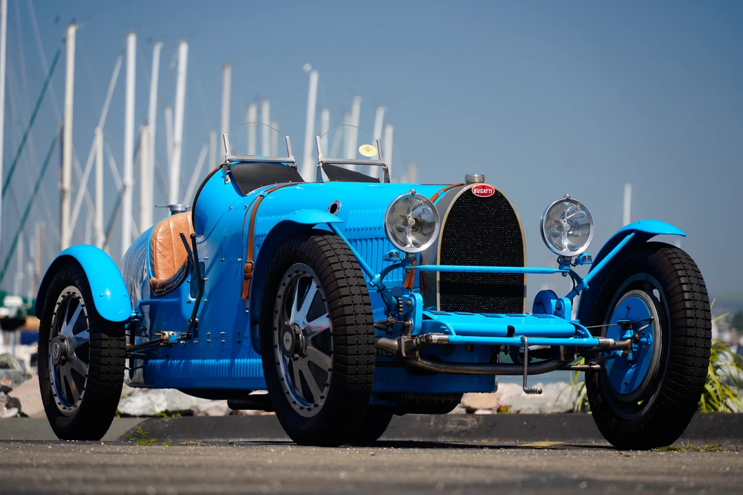 Bugatti - Image 5 of 31