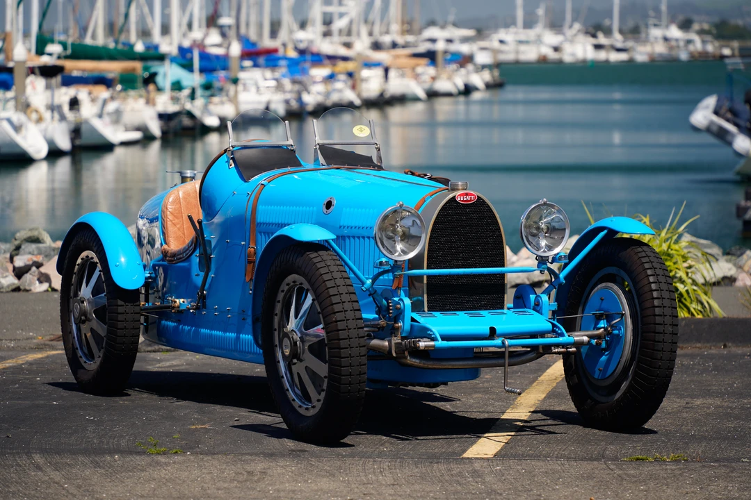 Bugatti - Image 4 of 31