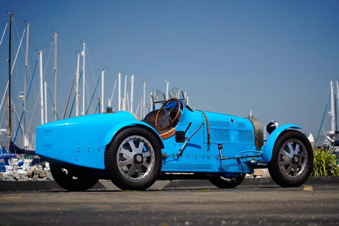 Bugatti - Image 9 of 31
