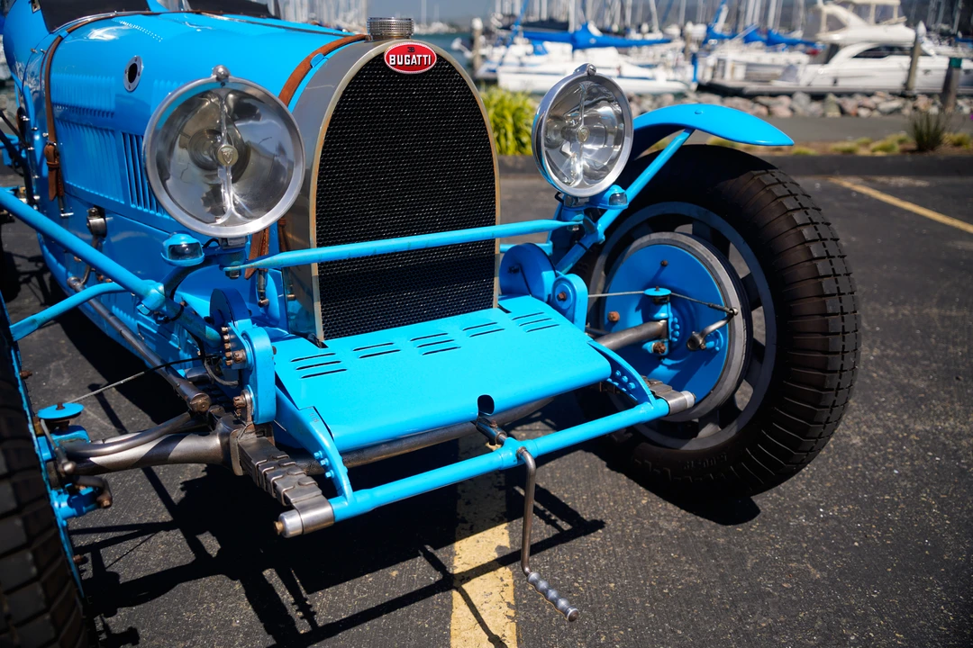 Bugatti - Image 27 of 31