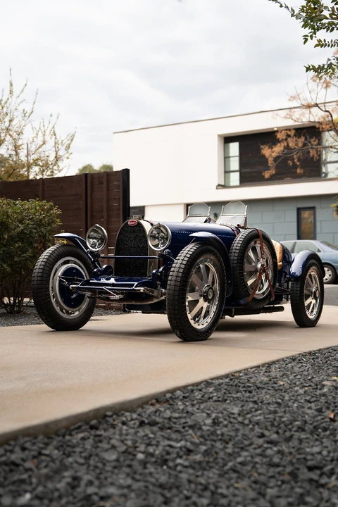 Bugatti - Image 3 of 31