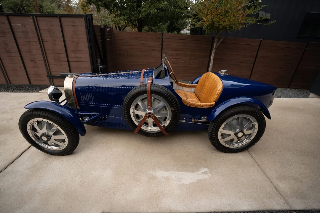 Bugatti - Image 4 of 31