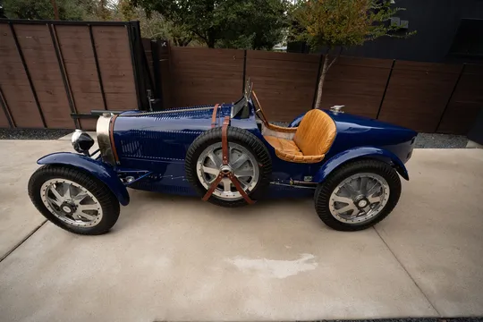 Bugatti - Image 4 of 31