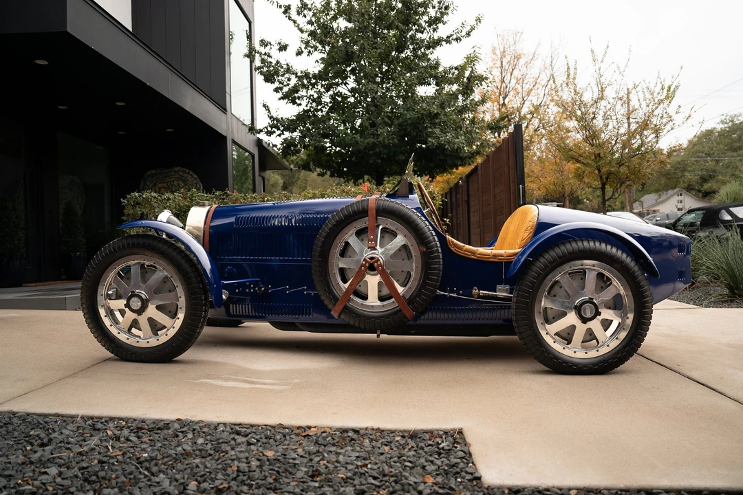 Bugatti - Image 5 of 31