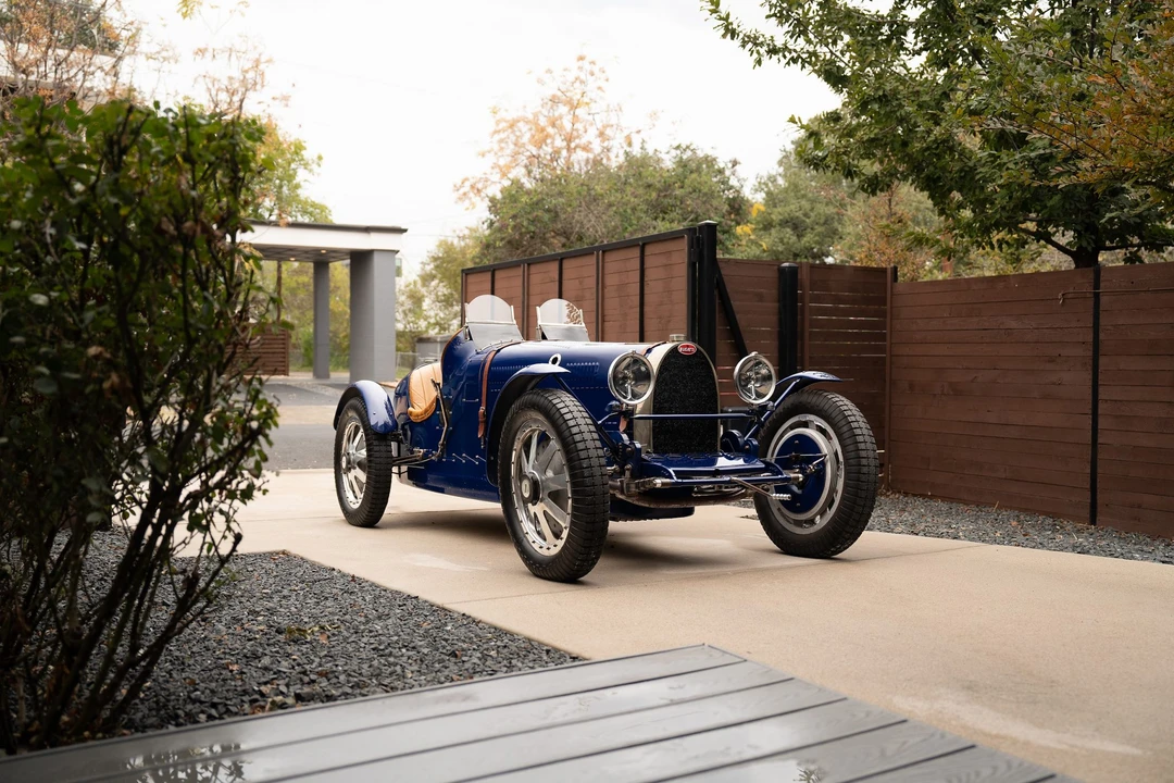 Bugatti - Image 13 of 31