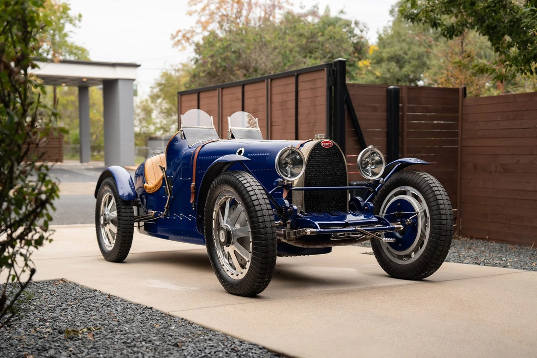 Bugatti - Image 14 of 31