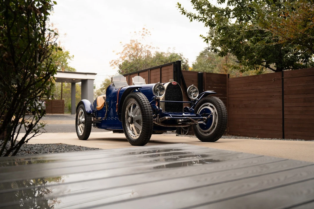 Bugatti - Image 15 of 31