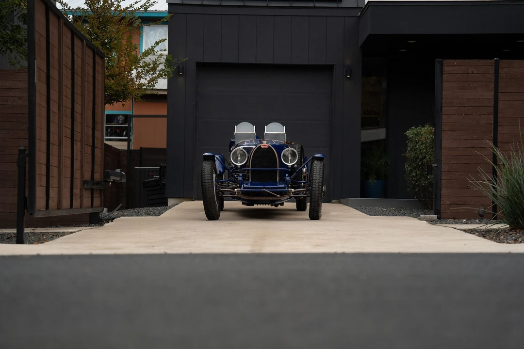 Bugatti - Image 19 of 31