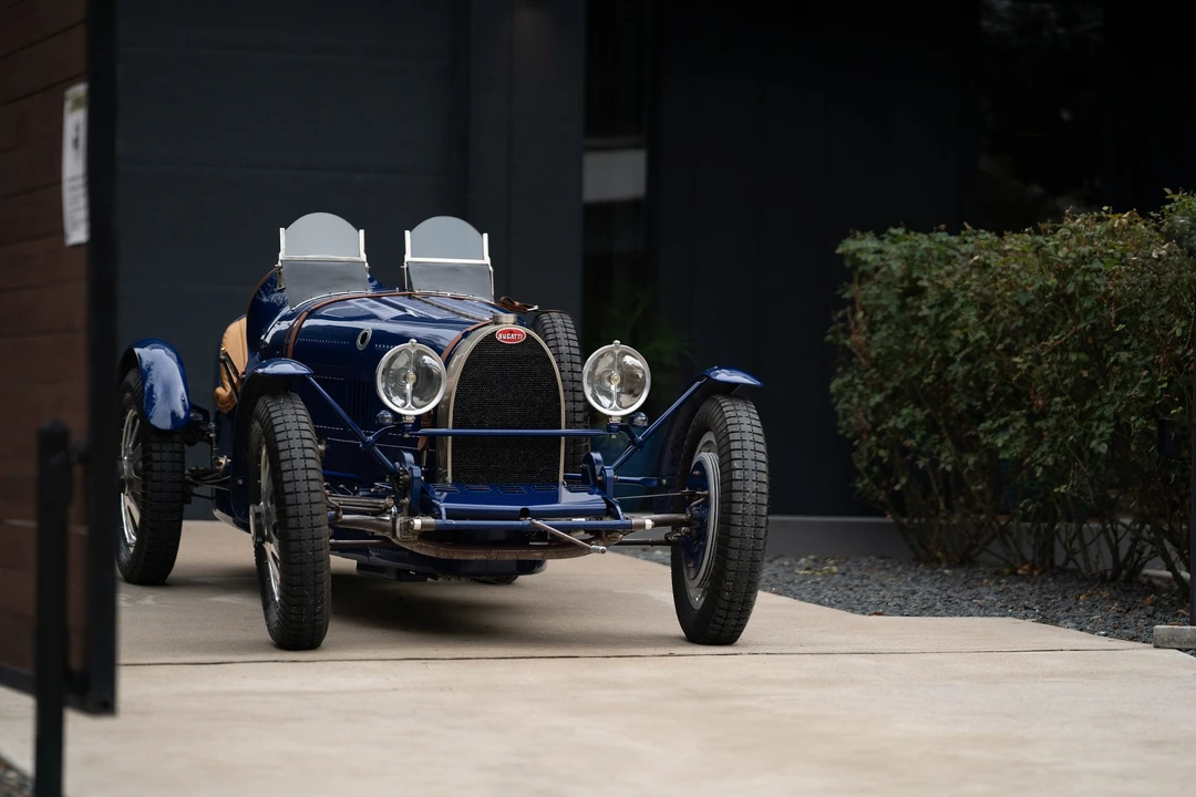 Bugatti - Image 21 of 31