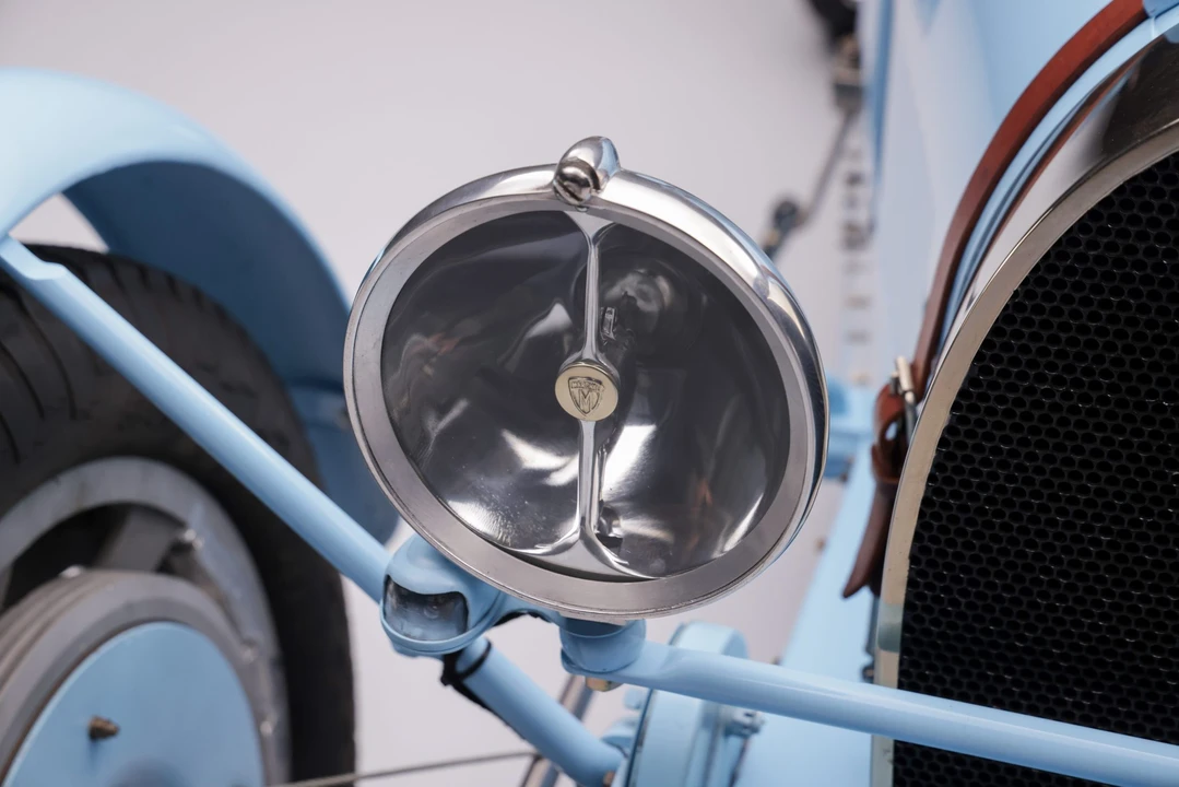 Bugatti - Image 31 of 31