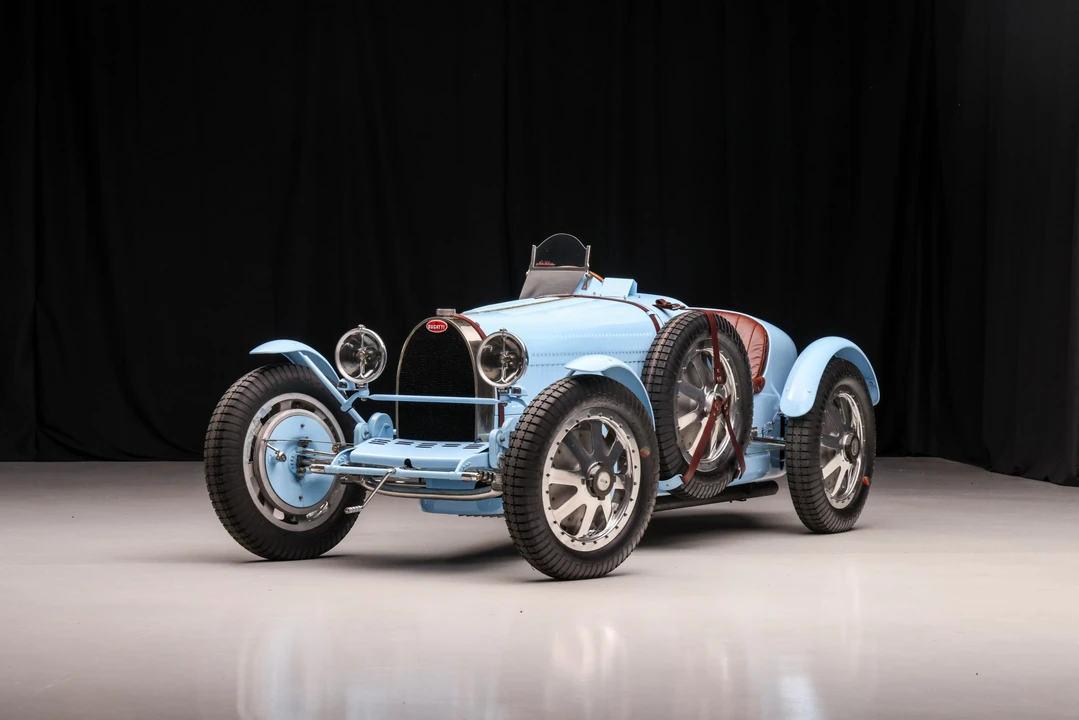 Bugatti - Image 23 of 31