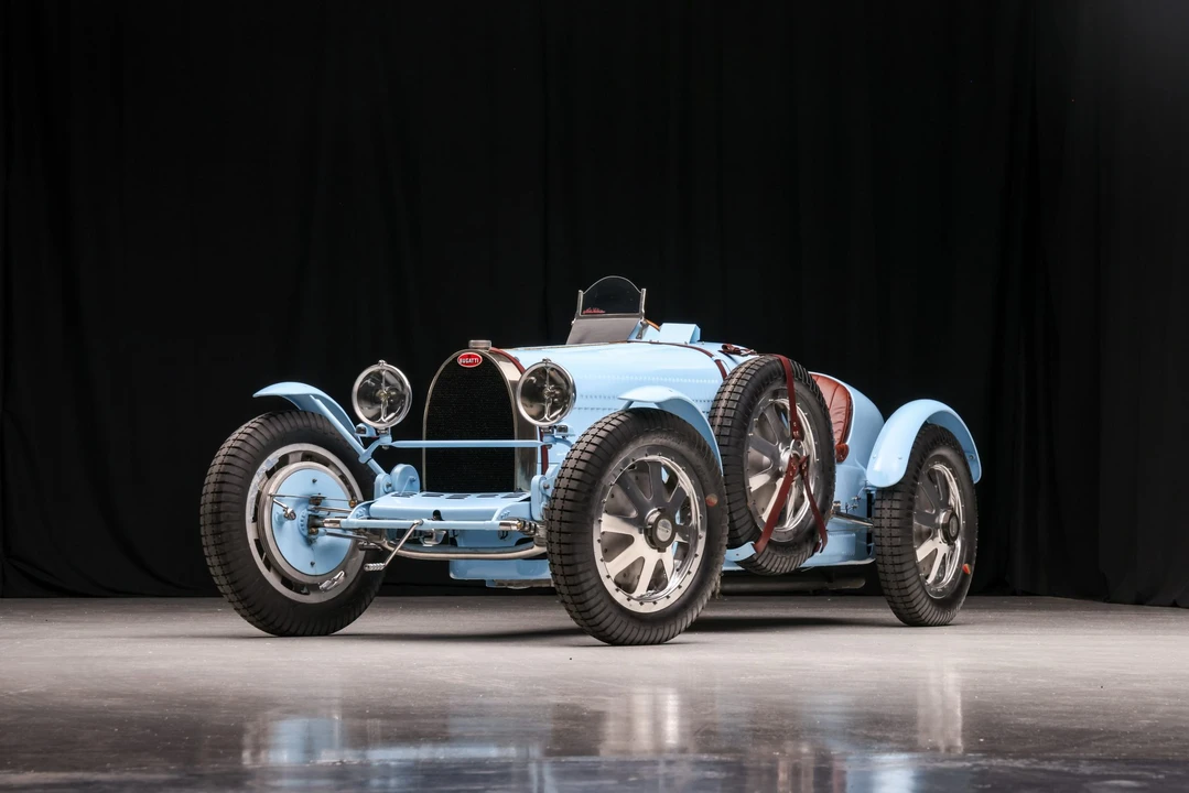 Bugatti - Image 22 of 31