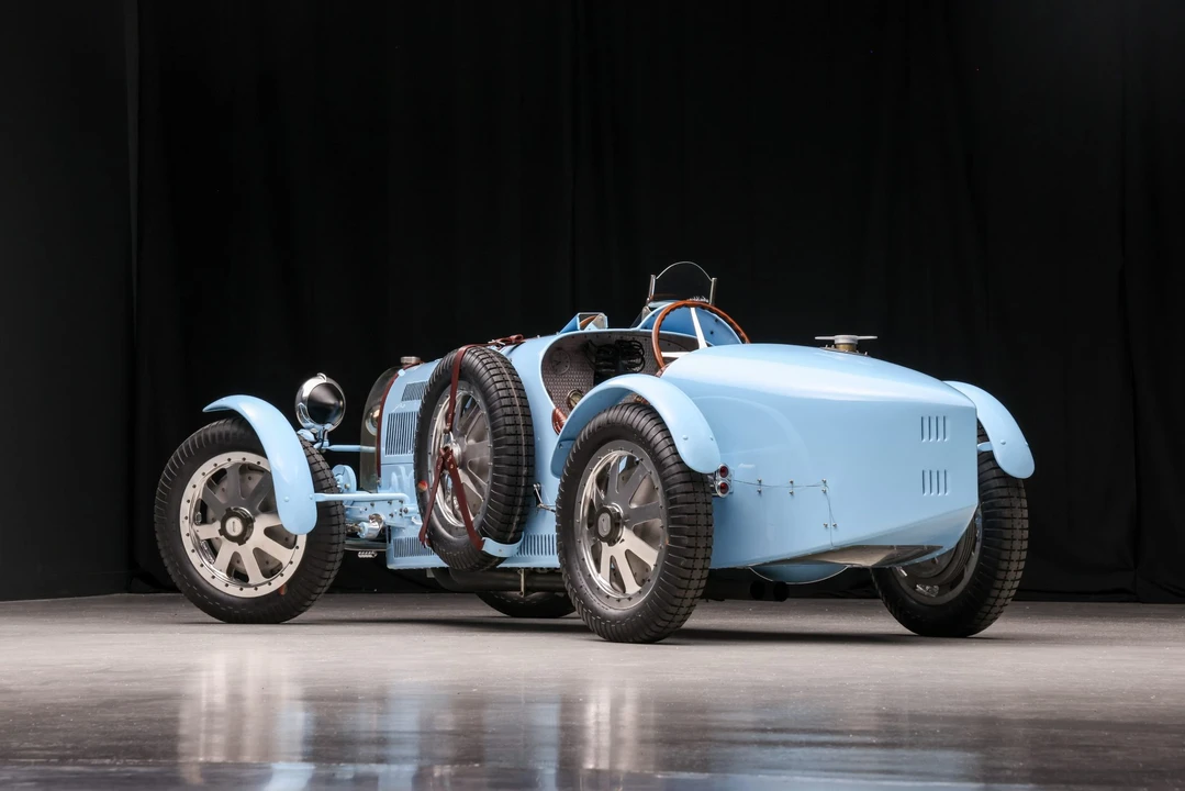 Bugatti - Image 14 of 31