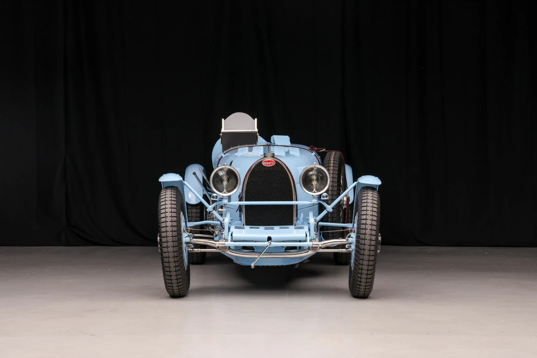 Bugatti - Image 24 of 31