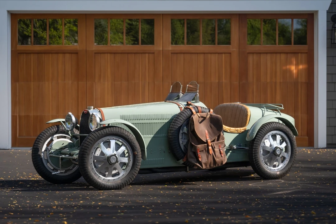Bugatti - Image 1 of 31