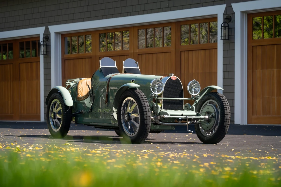 Bugatti - Image 13 of 31