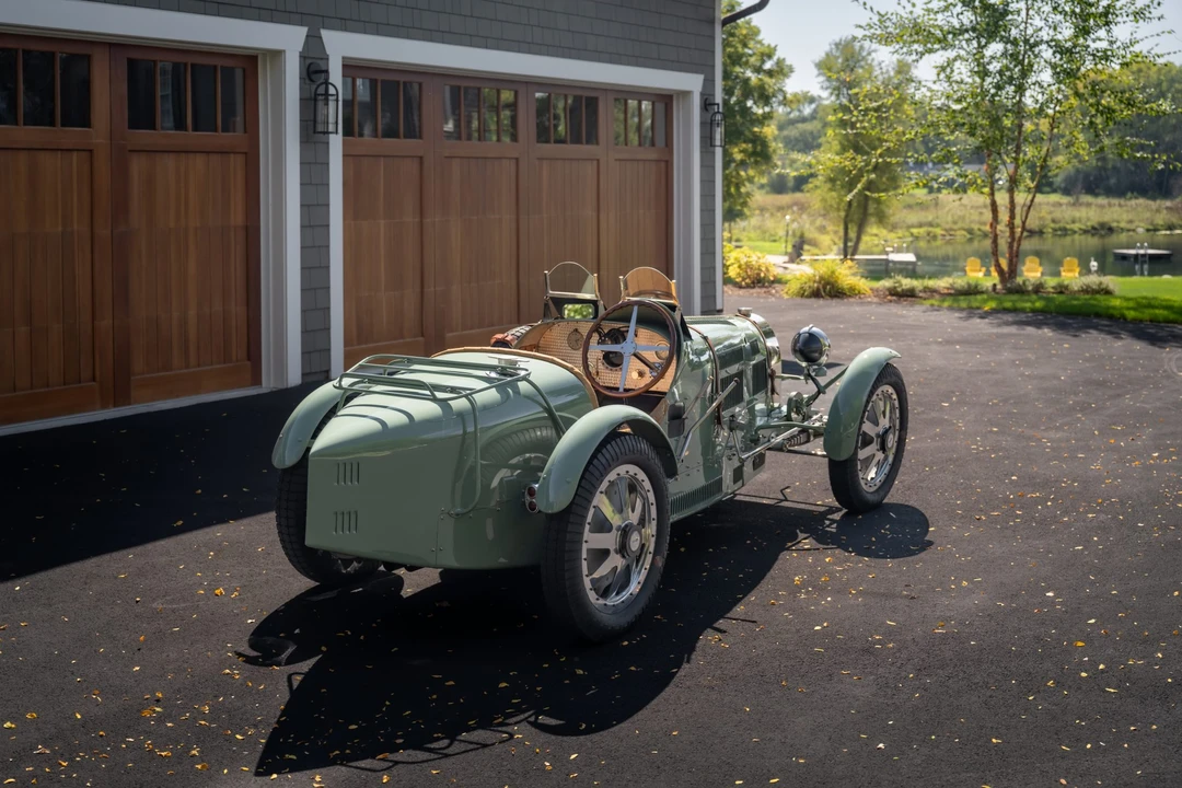 Bugatti - Image 30 of 31